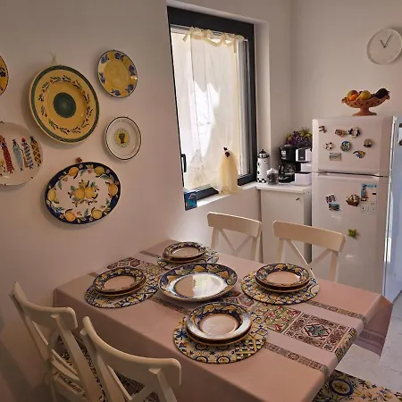 Casa Dima - La Pigna アパート